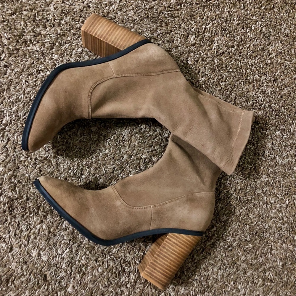 New Sol Sana booties